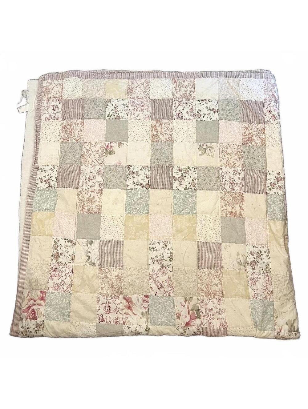 Vintage Floral Postage Stamp Patchwork Comforter Quilt Farmhouse Cottage